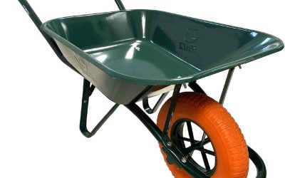 Test de la brouette KELI 85L : roue increvable et poignées ergonomiques