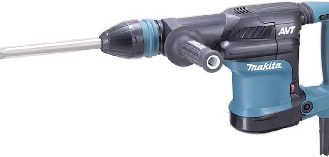 Test du burineur Makita HM0871C : puissance de 1100 W, 8, 1 J