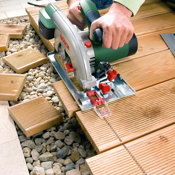 Bosch Home and Garden Scie circulaire filaire - PKS 66 AF (1600W, livrée avec lame de scie bois, emballage carton), Vert, PKS 66 AF plus rail de guidage [Classe énergétique A+]