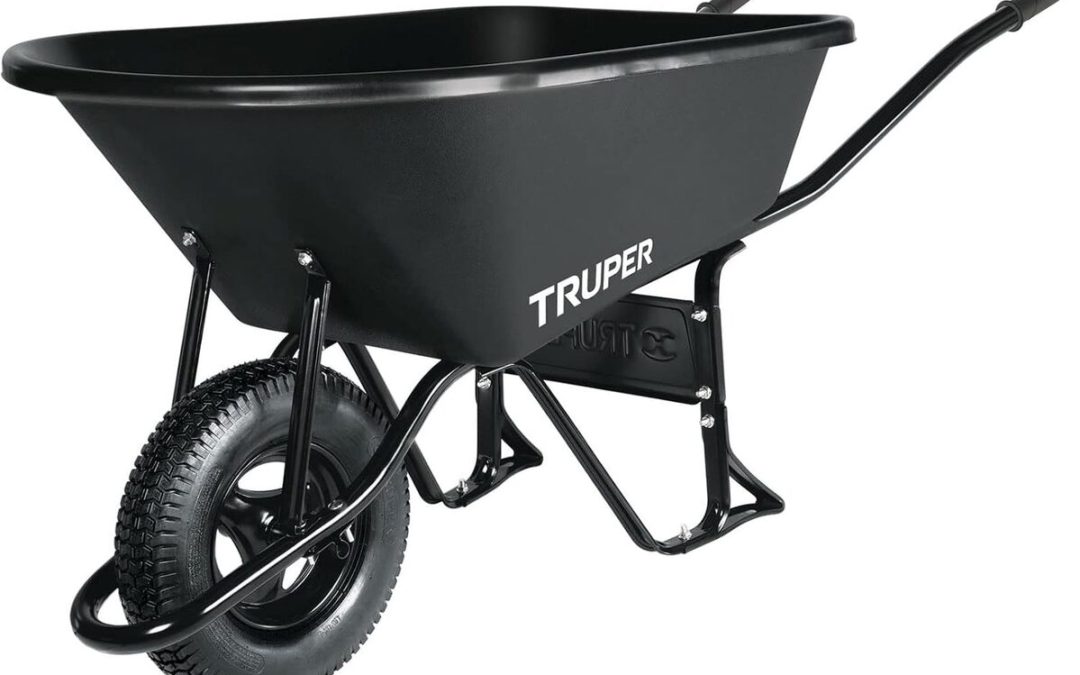 Test de la brouette Truper CAT-60PL avec plateau plastique