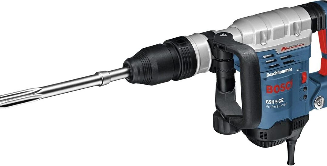 Test du Bosch Professional marteau-piqueur GSH 5 CE : puissance et précision