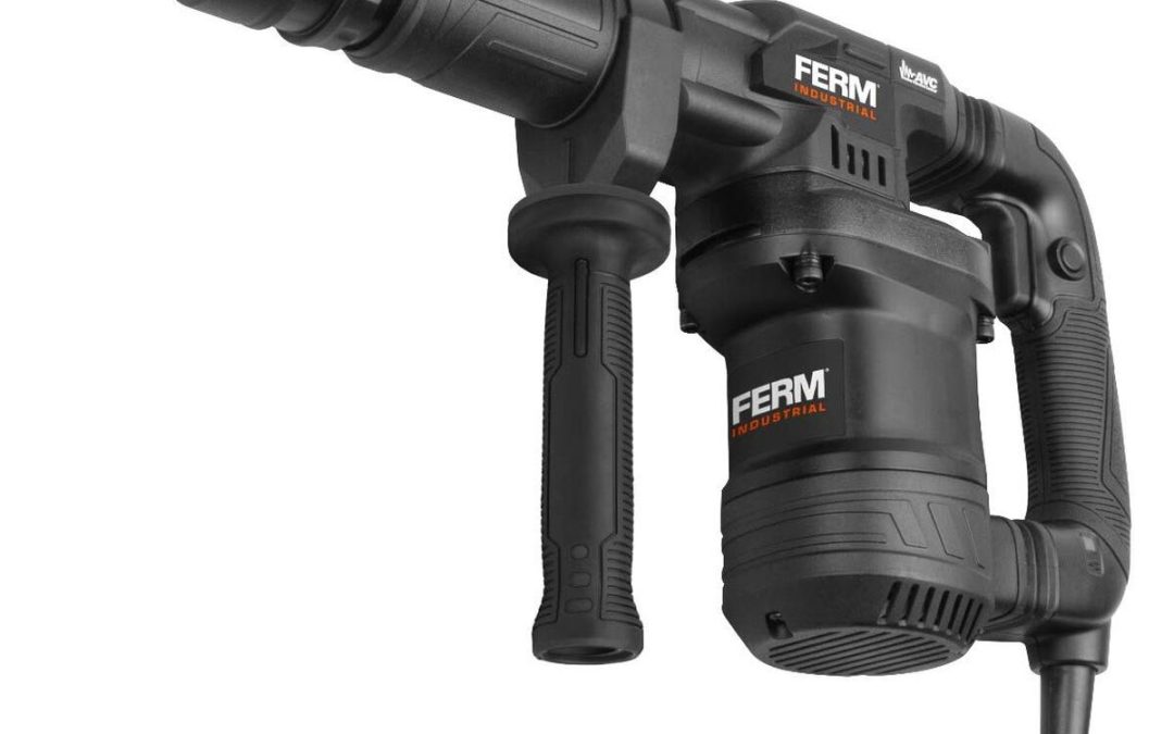 Test FERM marteau piqueur 1200W : puissance professionnelle