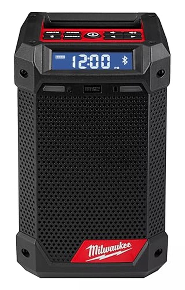 Découvrez notre analyse détaillée du haut-parleur sans fil Milwaukee 2951-20 M12 : performances, fonctionnalités et chargeur intégré pour un son de qualité