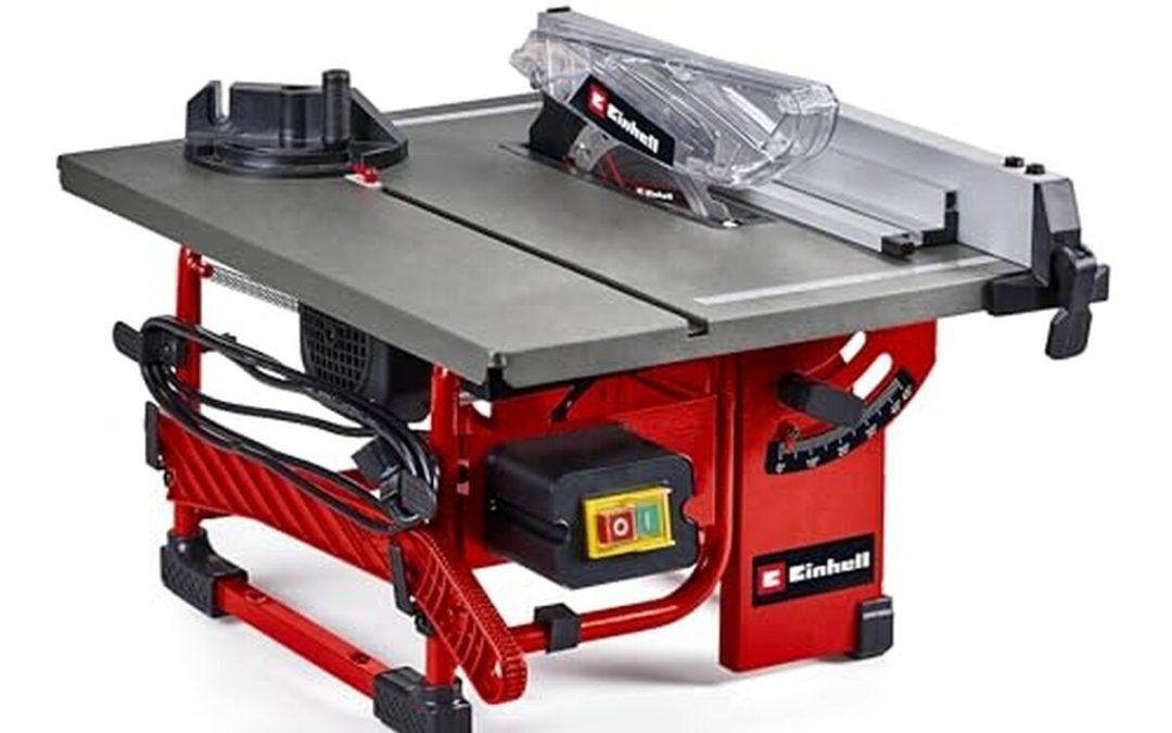 Test de la scie circulaire Einhell TC-TS 8 I : puissance et précision
