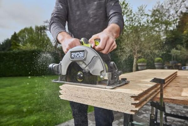 Découvrez notre test détaillé de la scie circulaire RYOBI RCS18BL-0 : performance, puissance et verdict final. Avis complet pour bien choisir. 